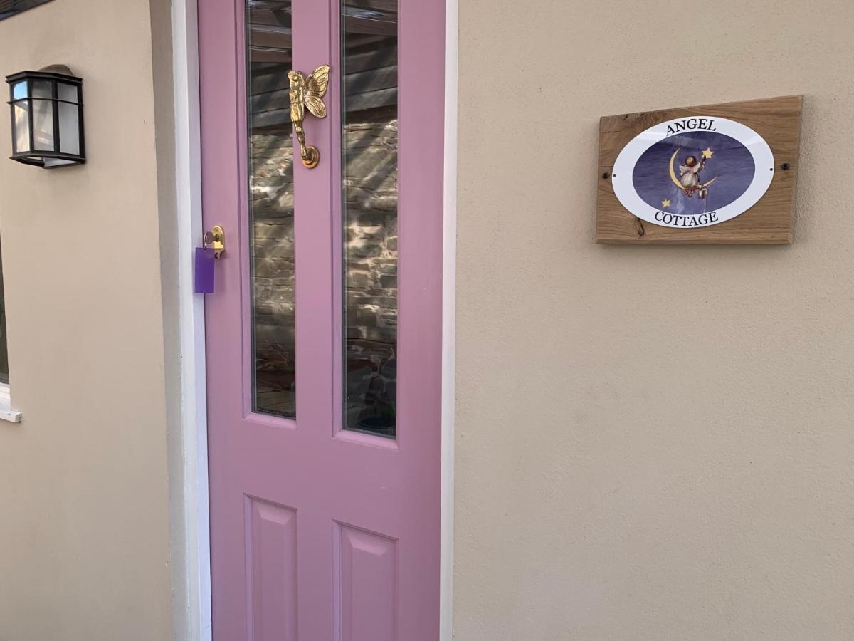 Cottage With Outstanding Views Velindre  Екстериор снимка